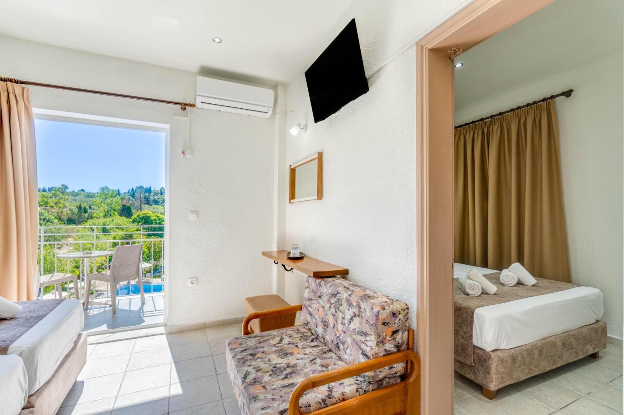 Angela Hotel & Apartments Gouvia Bagian luar foto