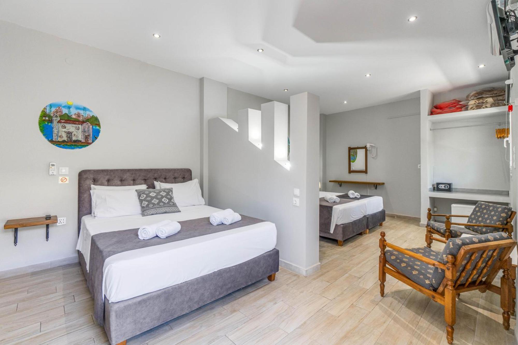 Angela Hotel & Apartments Gouvia Bagian luar foto