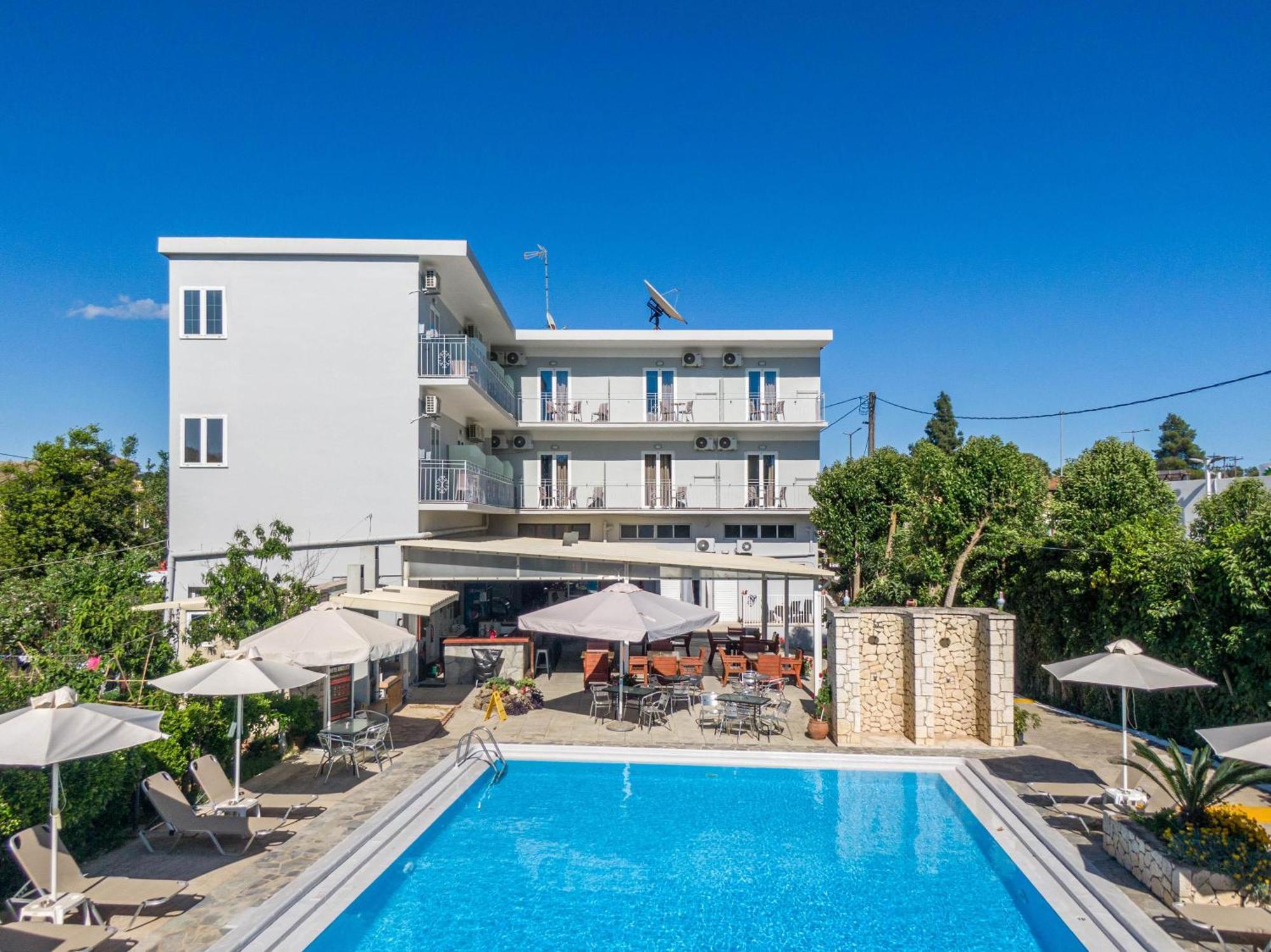 Angela Hotel & Apartments Gouvia Bagian luar foto